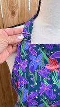 Load image into Gallery viewer, Isas Apron/ Purple Flowers