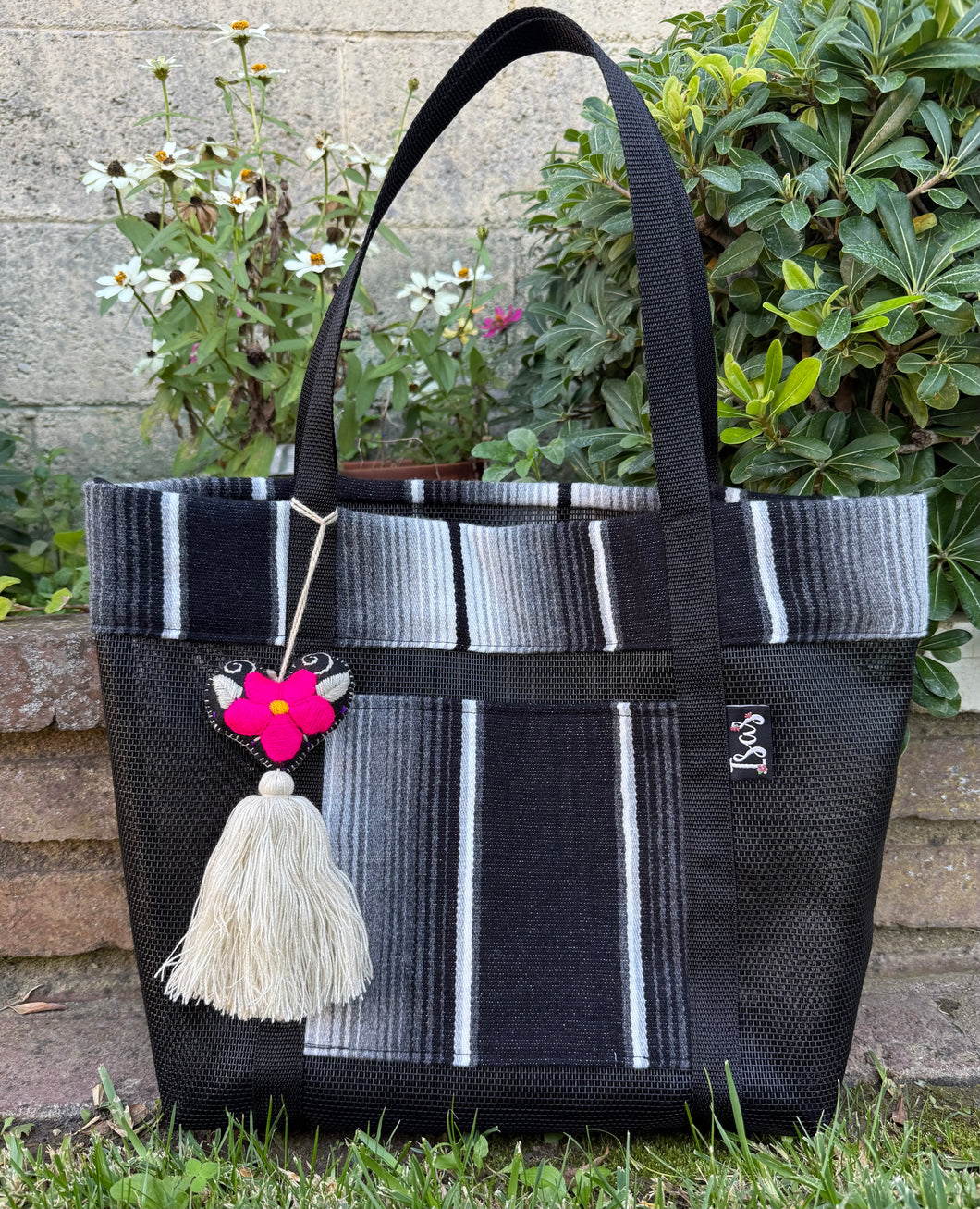 Sarape Mesh Tote Bag Black w/ pompón