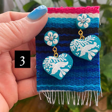 Load image into Gallery viewer, Los Pajaritos Aretes, Heart w/Birds Earrings