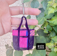 Load image into Gallery viewer, Isas Mini Mesh Bag Keychain