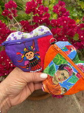 Load image into Gallery viewer, Quilted Heart Zipper Pouch