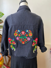 Load image into Gallery viewer, Isas Las Flores Frida Cropped Black  Denim Jacket - Large