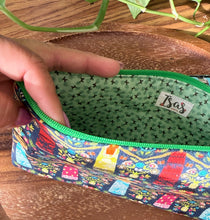 Load image into Gallery viewer, Zipper Pouch - Little Fridas