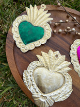 Load image into Gallery viewer, Hojalata Corazón Wall Hanging/ Ornament