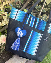 Load image into Gallery viewer, LA Dodgers Sarape Tote bag w/pompón
