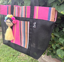 Load image into Gallery viewer, Sarape Mesh Tote Bag/Pink w/pompón
