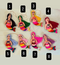 Load image into Gallery viewer, La Sirenita Pompón , Mermaid Pompom Tassel