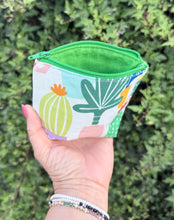 Load image into Gallery viewer, Mini Zipper Pouch/ Cactus Plants