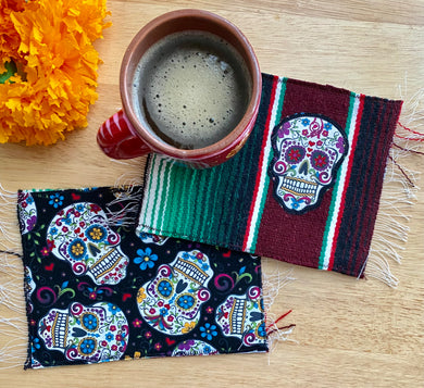Mug Rug/ Sarape Reversible Tapetito - Calaca/Sugar Skull