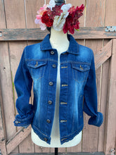 Load image into Gallery viewer, Isas Corazón Denim Jacket- Pink Flower- Small