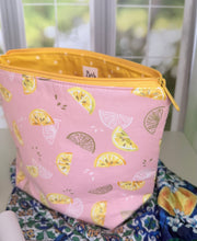 Load image into Gallery viewer, Limón Makeup Bag