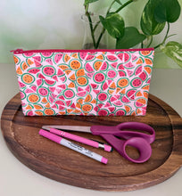 Load image into Gallery viewer, Sandía Zipper Pouch