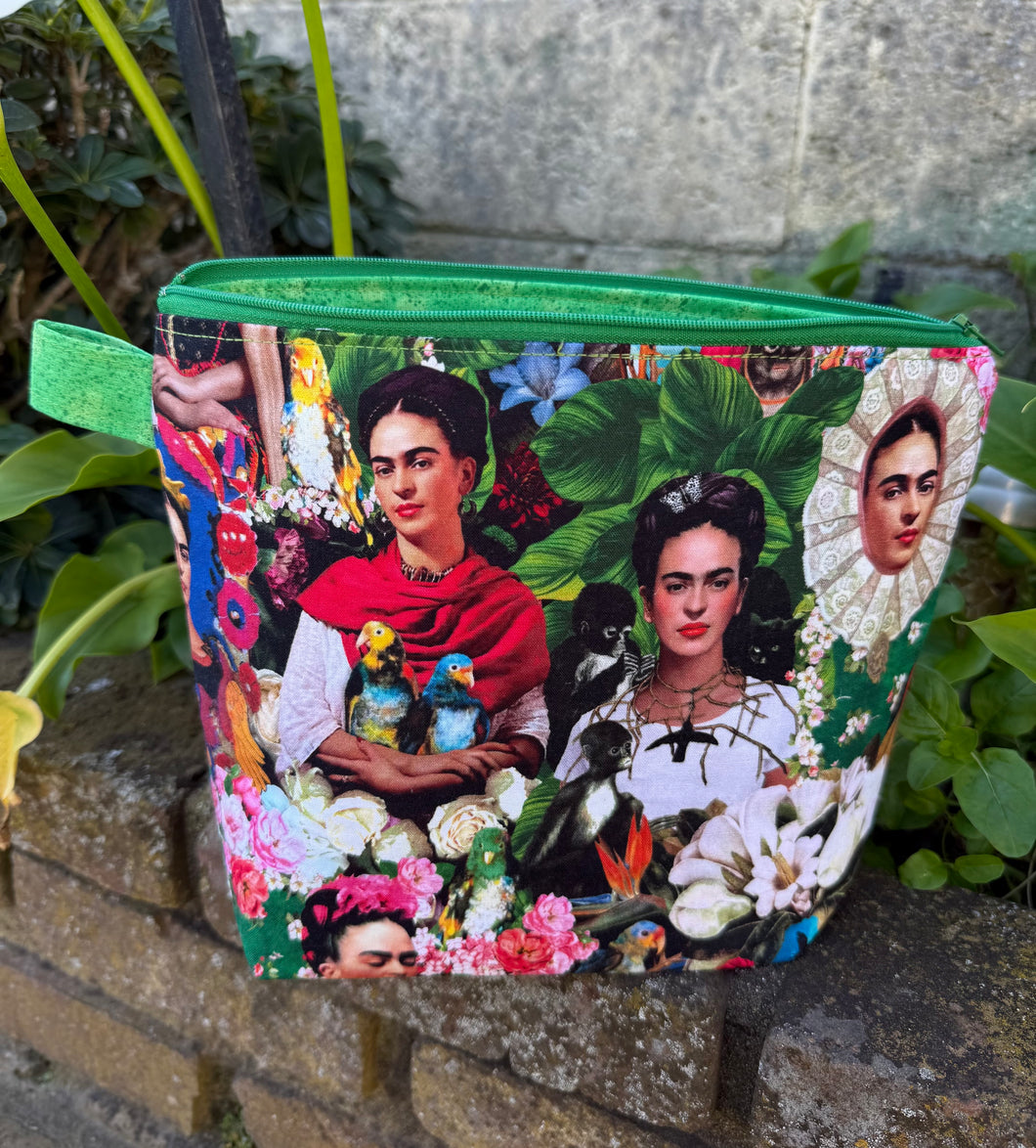 La Frida  Makeup Bag - Green