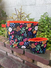 Load image into Gallery viewer, Las Flores Makeup Bag 2pc Set