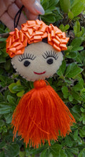 Load image into Gallery viewer, Fridita Pompón