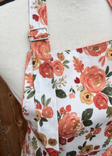 Load image into Gallery viewer, Isas Apron/ Orange Blossoms