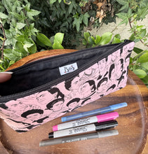 Load image into Gallery viewer, Pencil Pouch/ Zipper Pouch - Frida Pink