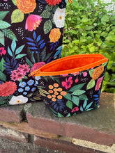 Load image into Gallery viewer, Las Flores Makeup Bag 2pc Set