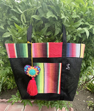 Load image into Gallery viewer, Sarape Mesh Tote Bag/Red w/pompón