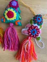 Load image into Gallery viewer, Christmas Tree Pompón tassel