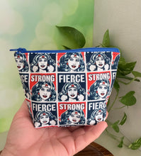 Load image into Gallery viewer, Mini Zipper Pouch /Wonder Woman