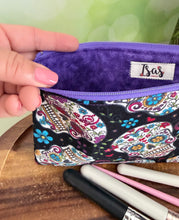 Load image into Gallery viewer, Calaveras Zipper Pouch - Purple Lining