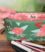 Load image into Gallery viewer, Spring Flowers Zipper Pouch