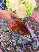 Load image into Gallery viewer, La Denim Bolsita/ Denim Crossbody bag w/flower