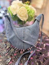 Load image into Gallery viewer, La Denim Bolsita/ Denim Crossbody bag w/flower
