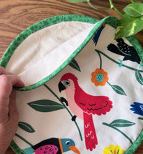 Load image into Gallery viewer, Tortilla Warmer- Los Pájaros/ Green Trim