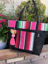 Load image into Gallery viewer, Sarape Mesh Tote Bag Pink w/ Pómpon