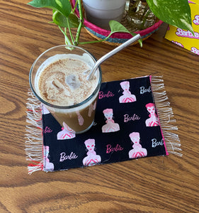 Mug Rug Sarape Reversible Tapetito- Barbie