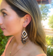 Load image into Gallery viewer, Chaquira Earrings
