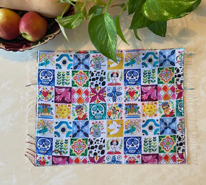 Placemat Sarape Reversible Tapete- Pink/ Mexican Tiles