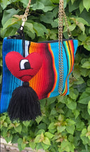 Load image into Gallery viewer, El Benito Corazón Pompón
