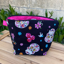 Load image into Gallery viewer, Las Calaveras Makeup Bag