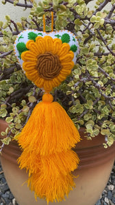 Sunflower Pompón